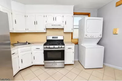 592 N 6th St, Newark, NJ 07107 - Photo 7