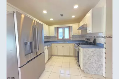 945 Meredith Ave, Elizabeth, NJ 07202 - Photo 3