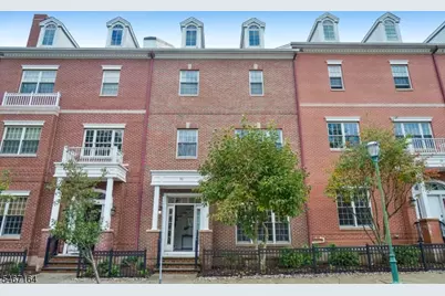 30 Carillon Cir, Livingston, NJ 07039 - Photo 25