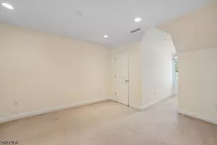 30 Carillon Cir, Livingston, NJ 07039 - Photo 21