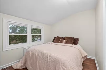 825 Bishop St, Union Township, NJ 07083 - Photo 29