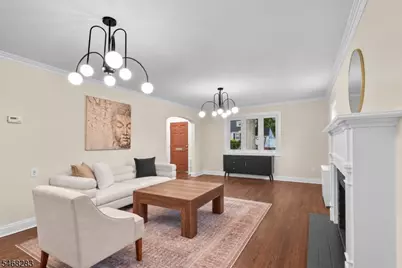 825 Bishop St, Union Township, NJ 07083 - Photo 19