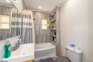 19 Arch St, Bloomfield, NJ 07003 - Photo 37