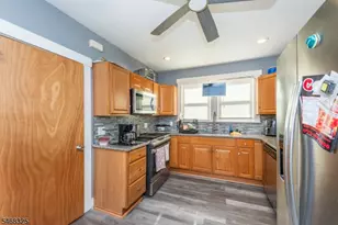 19 Arch St, Bloomfield, NJ 07003 - Photo 33