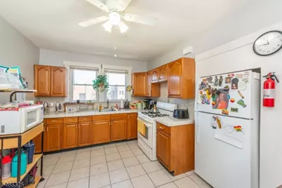 19 Arch St, Bloomfield, NJ 07003 - Photo 25