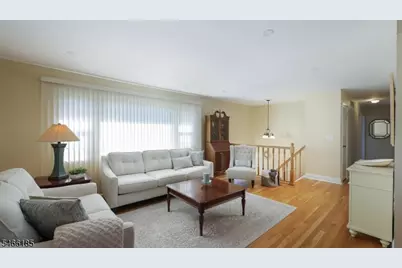 15 Roselle Ave, Cranford Township, NJ 07016 - Photo 9