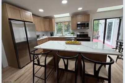 83 Edgewood Ave, West Orange Township, NJ 07052 - Photo 29