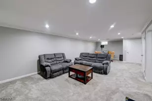 58 Sunrise Dr, Hanover Township, NJ 07981 - Photo 41