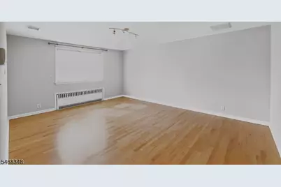 17 Kossuth St, Wallington, NJ 07057 - Photo 3