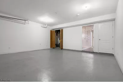 16 E Kinney St, Newark, NJ 07102 - Photo 27
