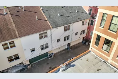 16 E Kinney St, Newark, NJ 07102 - Photo 33