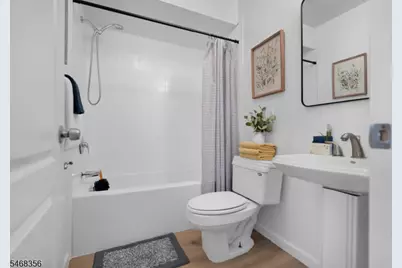 16 E Kinney St, Newark, NJ 07102 - Photo 23
