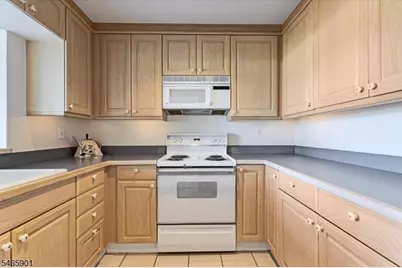 616 S Orange Ave #7H, Maplewood, NJ 07040 - Photo 9