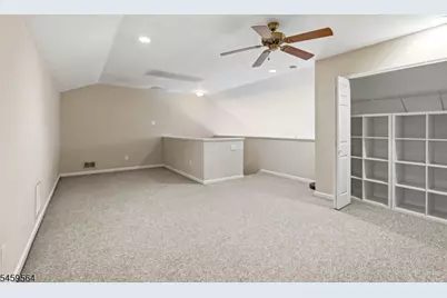 347 Winthrop Dr, Nutley, NJ 07110 - Photo 25