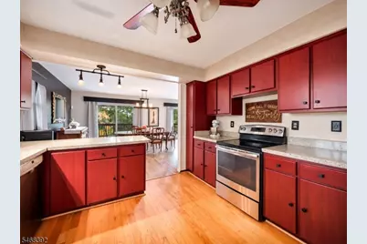 130 Glenside Trl, Byram Township, NJ 07871 - Photo 5