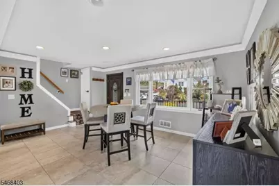 6 White Oak Ln, Wayne, NJ 07470 - Photo 3