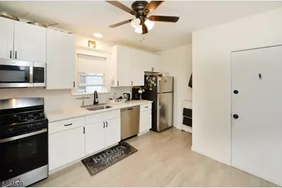 63 Frederick Ave, Hawthorne, NJ 07506 - Photo 9
