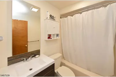 63 Frederick Ave, Hawthorne, NJ 07506 - Photo 7
