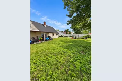 945 Valentine Rd, Burlington City, NJ 08016 - Photo 11