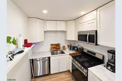 945 Valentine Rd, Burlington City, NJ 08016 - Photo 5