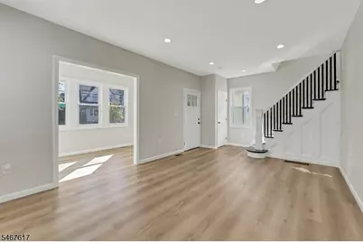 239 Ellery Ave, Newark, NJ 07106 - Photo 7