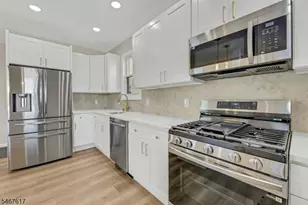 239 Ellery Ave, Newark, NJ 07106 - Photo 11
