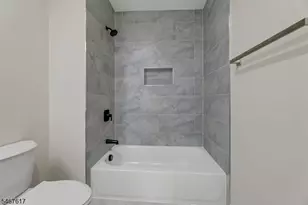239 Ellery Ave, Newark, NJ 07106 - Photo 19