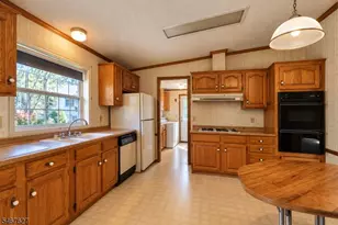 93 Mount Pleasant Ave, Rockaway Township, NJ 07801 - Photo 11