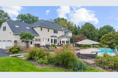 11 Huntington Dr, Clinton Township, NJ 08801 - Photo 3