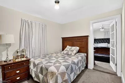 319 Runyon Ave, Middlesex, NJ 08846 - Photo 15