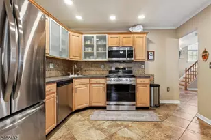 3 Letts Ct, Sayreville Boro, NJ 08872 - Photo 11