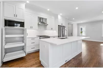 4 Summit Ave Unit 1, Summit, NJ 07901 - Photo 11