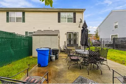487 S 13th St, Newark, NJ 07103 - Photo 33