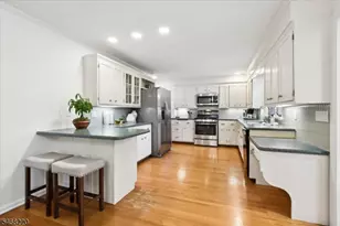 74 Woodland Rd, Madison, NJ 07940 - Photo 9