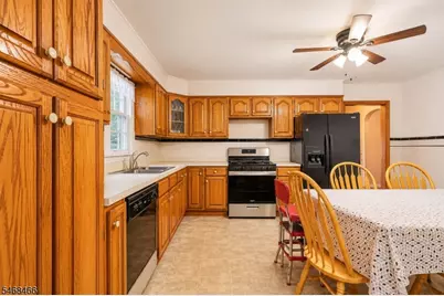 154 Locust Ave, Garwood, NJ 07027 - Photo 9