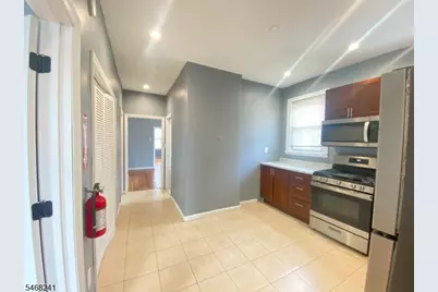 66 Tiffany Pl, Irvington, NJ 07111 - Photo 5
