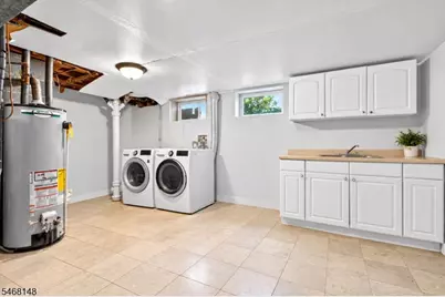 1107 Warren St, Roselle, NJ 07203 - Photo 17