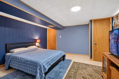 1107 Warren St, Roselle, NJ 07203 - Photo 15