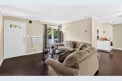813 Victoria Ct #813, Hillsborough Township, NJ 08844 - Photo 3