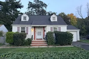 421 Brookside Dr, Roselle, NJ 07203 - Photo 1