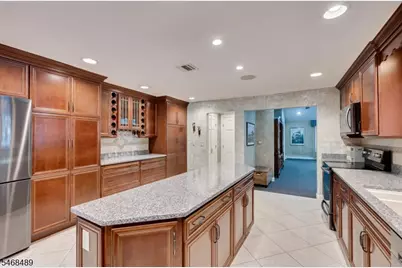 21 Stafford Rd, Woodbridge Township, NJ 07067 - Photo 17