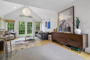68 Crescent Pl, Millburn, NJ 07078 - Photo 23