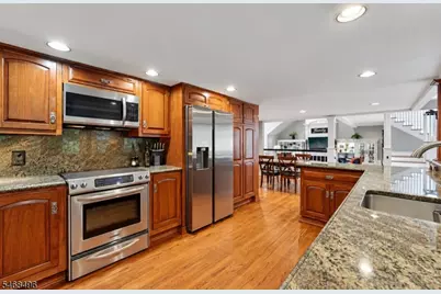 68 E Lake Rd, Kinnelon, NJ 07405 - Photo 11