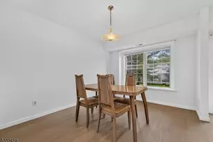 268 Edgeware Ct, Franklin Township, NJ 08873 - Photo 7