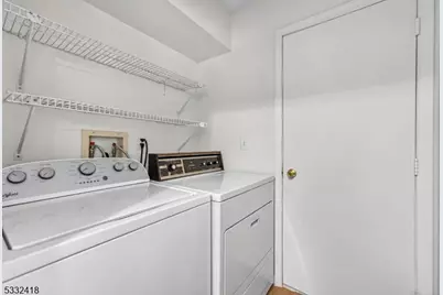 268 Edgeware Ct, Franklin Township, NJ 08873 - Photo 17