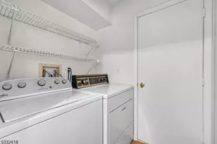 268 Edgeware Ct, Franklin Township, NJ 08873 - Photo 17
