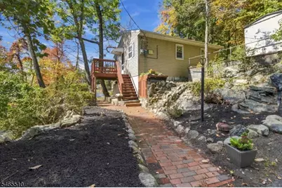 12 Knollwood Pl, Hopatcong, NJ 07821 - Photo 9