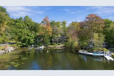 12 Knollwood Pl, Hopatcong, NJ 07821 - Photo 1