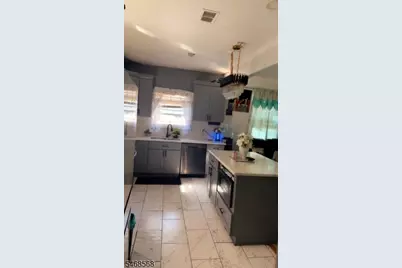 121 E Blancke St, Linden, NJ 07036 - Photo 5