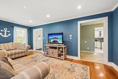 240 W Hanover Ave, Morris Township, NJ 07960 - Photo 13